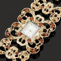 Женские квадратные часы с золотым браслетом (под старину), украшенным стразами